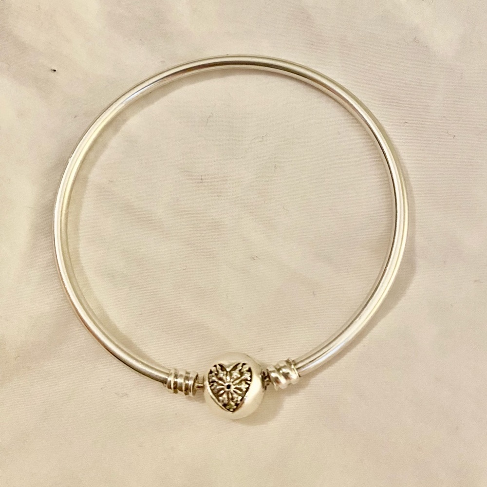 Pandora You Melt My Heart bangle bracelet